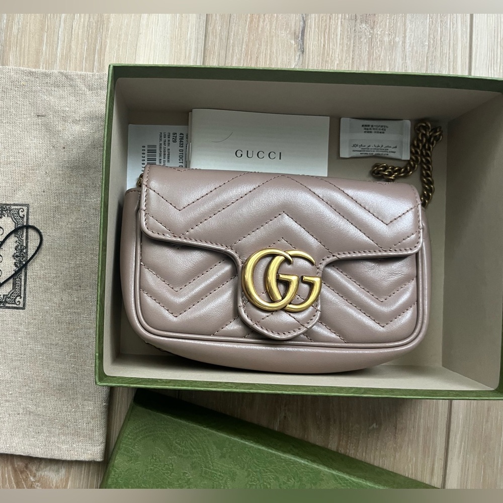 LIKE NEW***Gucci Taupe Leather Mini Bag with Gold Accent